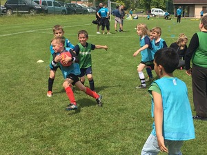 Séance d'initiation au Football et au Rugby